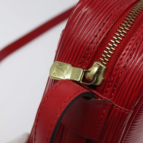 LOUIS VUITTON Epi Jeune Fille MM Shoulder Bag Red M52157 LV Auth 119841 - Picture 13 of 16